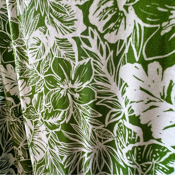 Figure Flattering Drawstring Dress, Floral Detail, Unique Green, Round Hem 1X - Picture 2 of 10